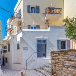 Εξωτερική φωτογραφία του ξενοδοχείου από την οδό Ιφιγενείας.
