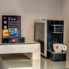 Espresso coffee machine and tea