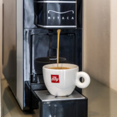 Espresso coffee machine
